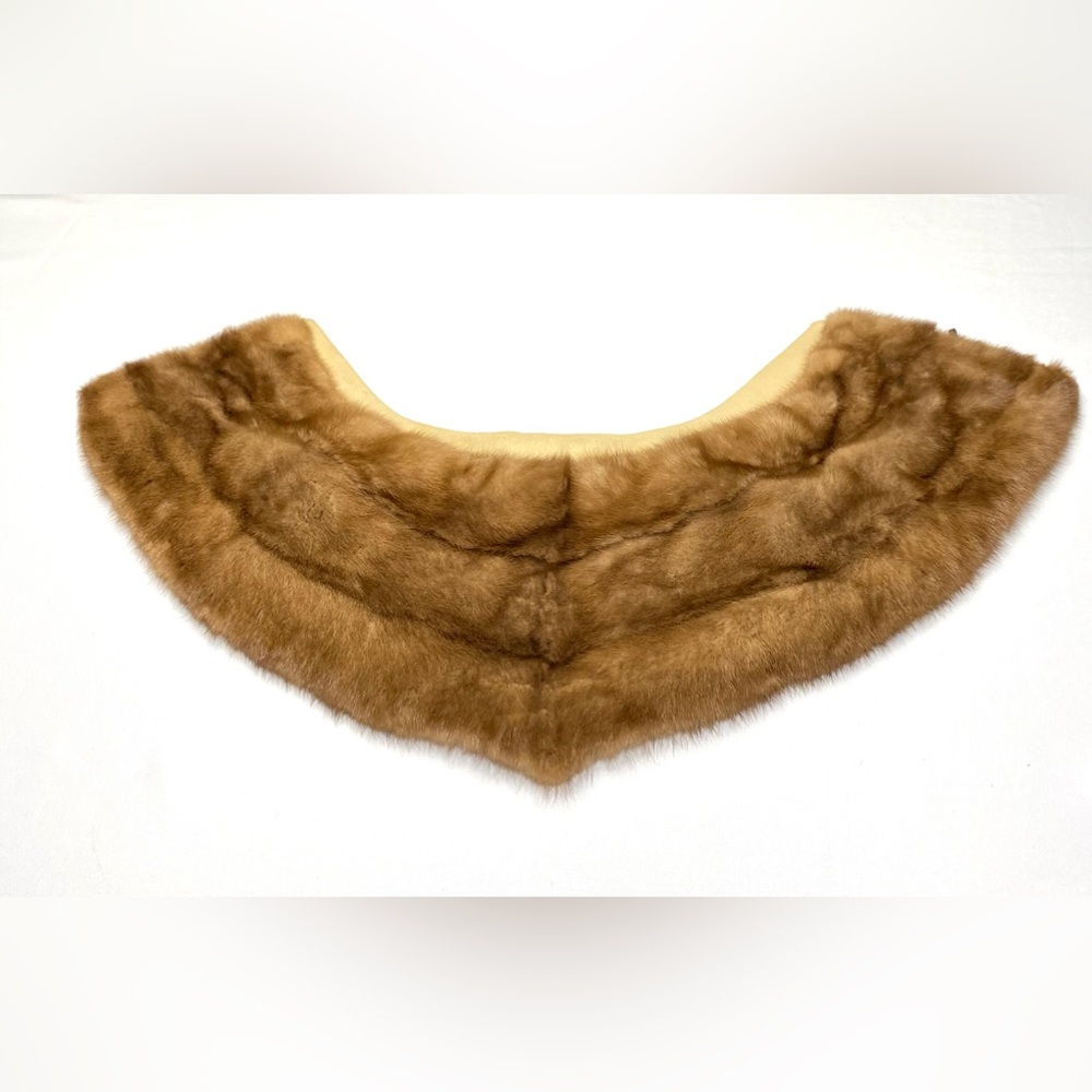 Vintage Mink Light Brown Mink Fur Collar Light Brown Satin Interior Two Clasps